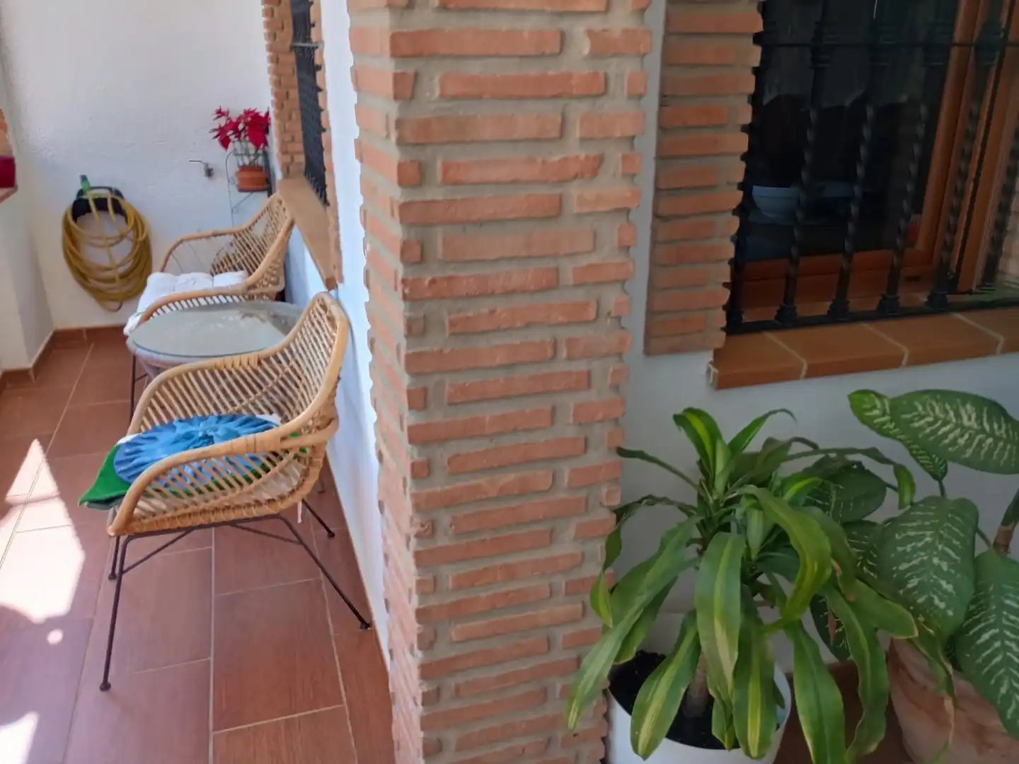 Terrassa de Casa adosada en venda en Algeciras amb Aire condicionat