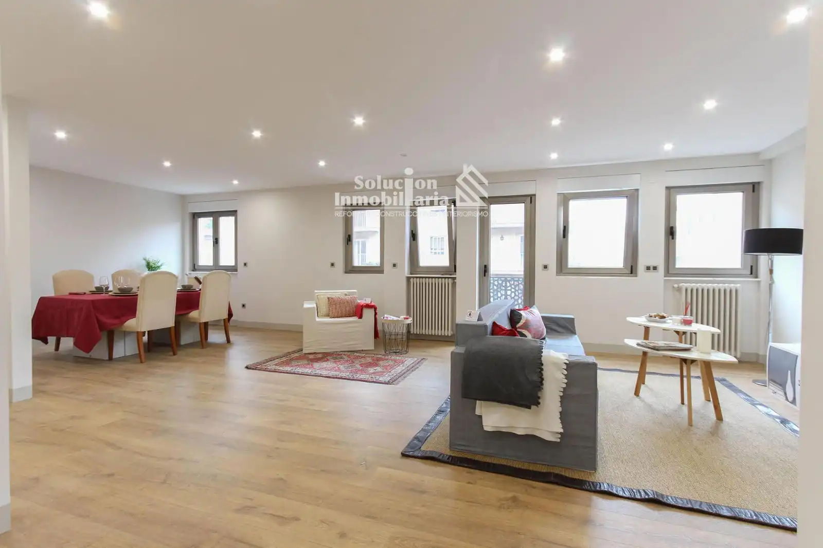 Sala d'estar de Pis en venda en Salamanca amb Calefacció, Terrassa i Moblat