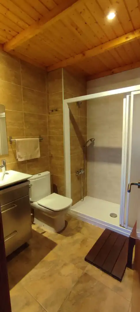 Baño de Casa adosada en venta en Les Borges Blanques con Aire acondicionado, Jardín privado y Terraza