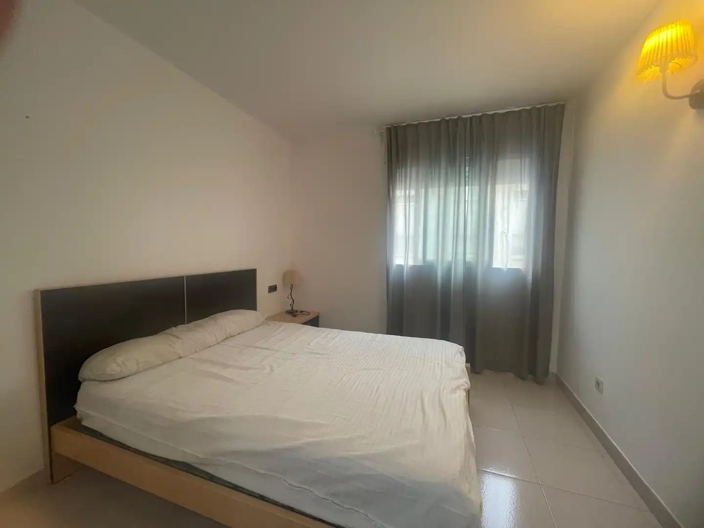 Bedroom of Flat for rent in Palamós  with Air Conditioner, Heating and Oven