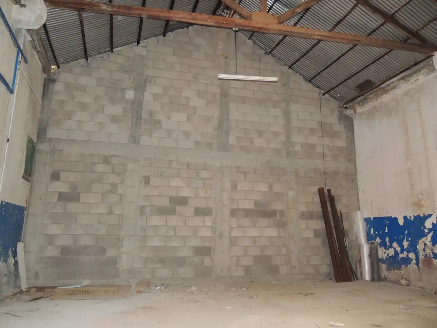 Fabrikhallen zum Verkauf in Telde