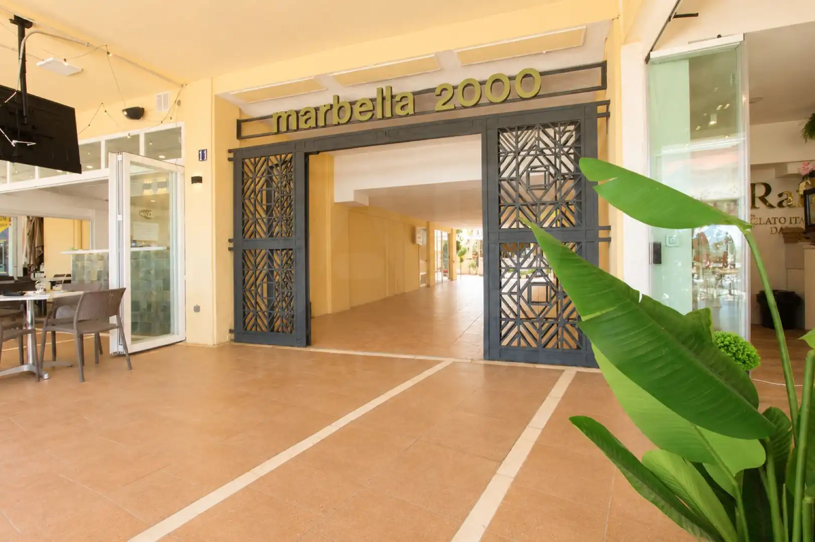 Locale commerciale in vendita a Avenida Duque de Ahumada 10 10