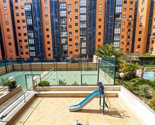 Piscina de Pis en venda en  Madrid Capital amb Aire condicionat, Calefacció i Jardí privat