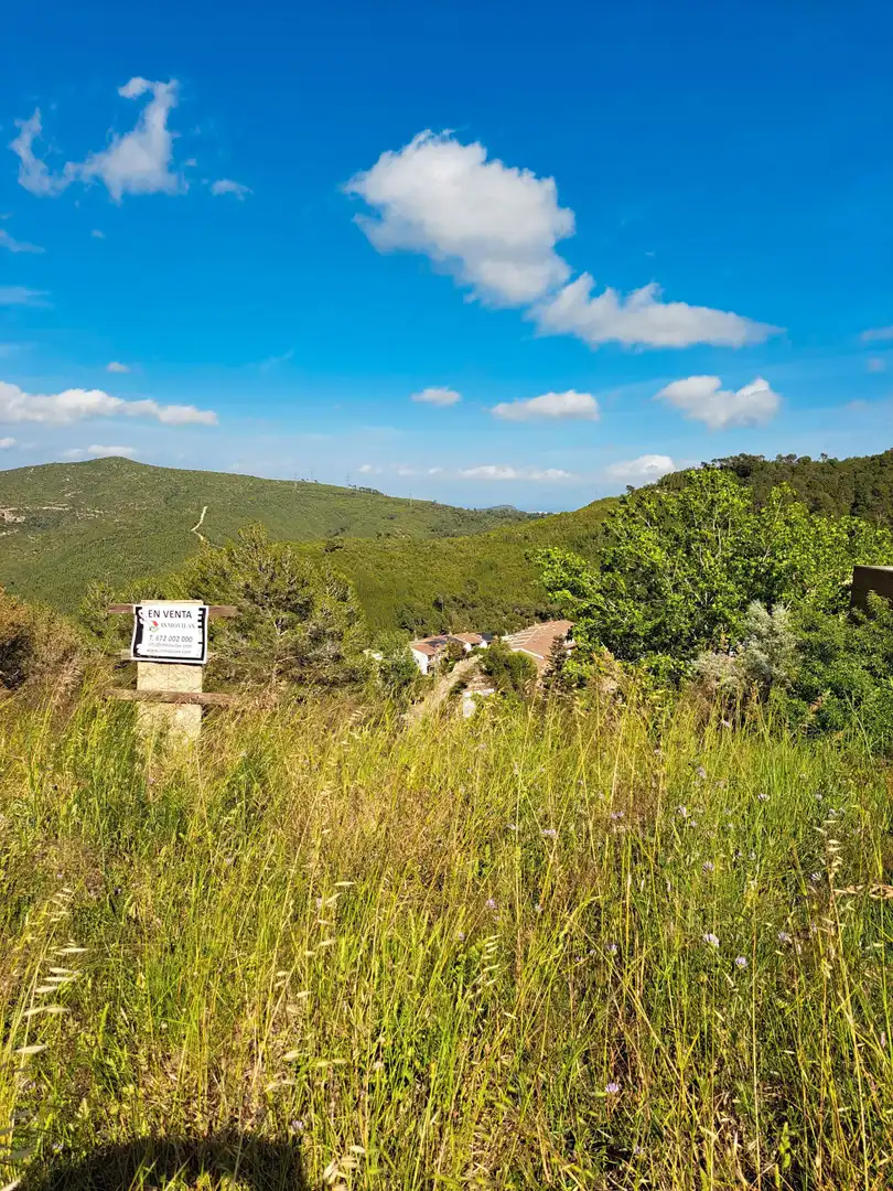 Terreno residencial en venta en Avinguda Begues 33, imagen 4