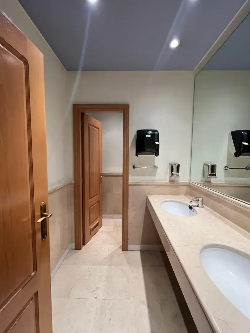 Baño de Oficina en venta en Benalmádena