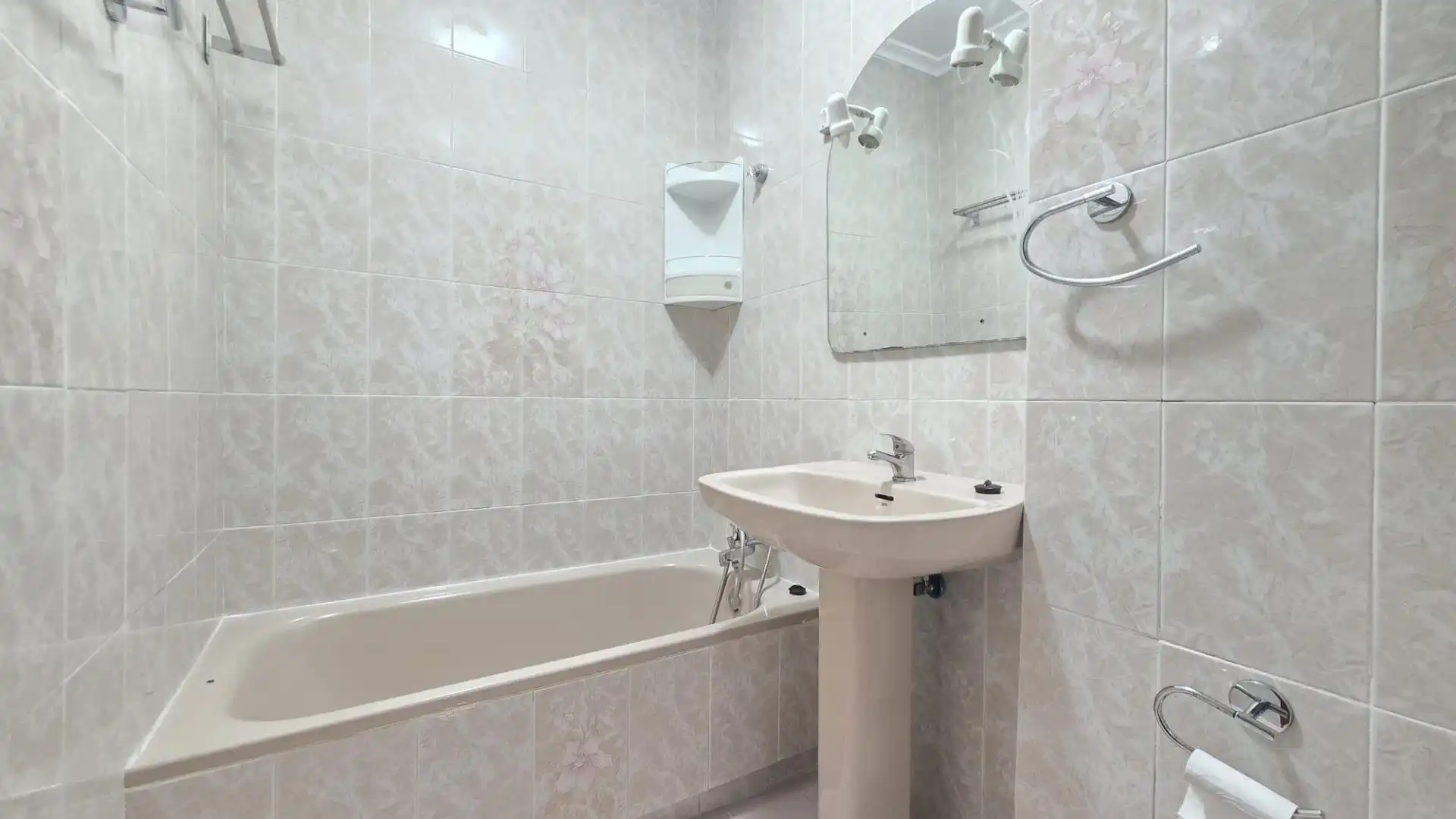 Baño de Piso en venta en Camas con Aire acondicionado y Balcón