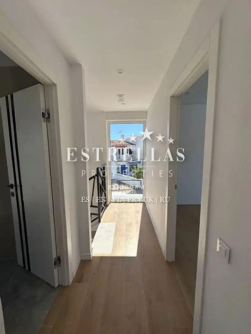 Vista exterior de Casa o chalet en venta en La Nucia con Aire acondicionado, Calefacción y Jardín privado