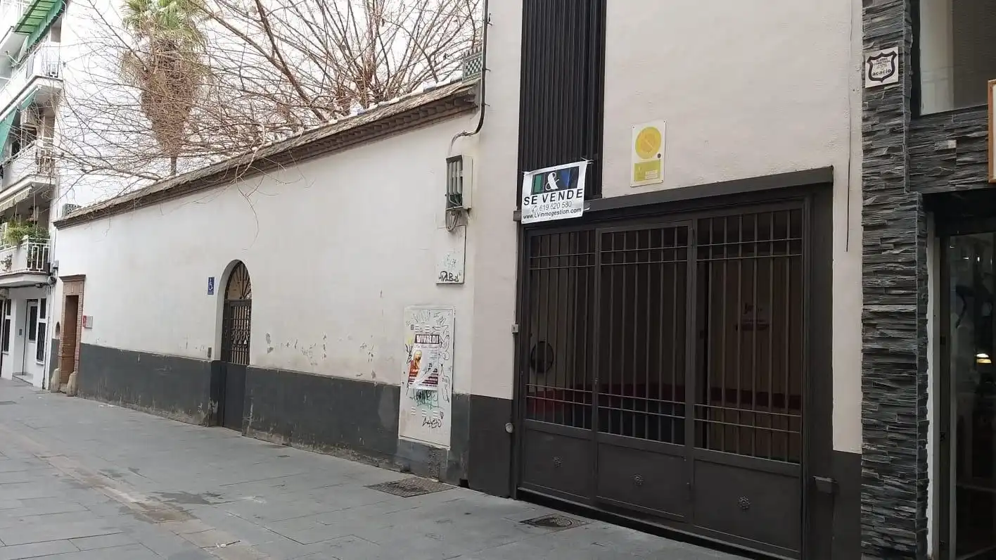 Außenansicht von Garage zur Miete in Granada