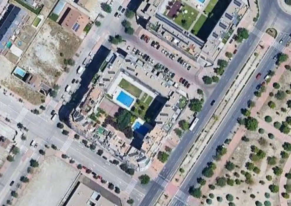 Exterior view of Flat for rent to own in Madrid  with Air Conditioner, Heating and Private garden