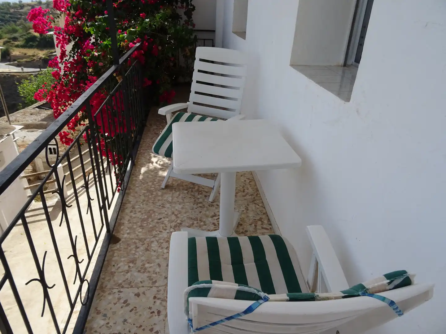 Terrasse von Einfamilien-Reihenhaus zum Verkauf in Nevada mit Terrasse, Möbliert und Balkon