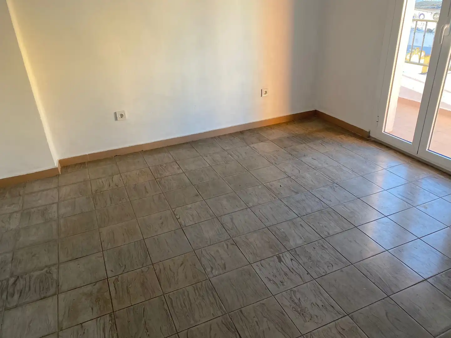 Piso de alquiler en San Juan de Aznalfarache con Terraza