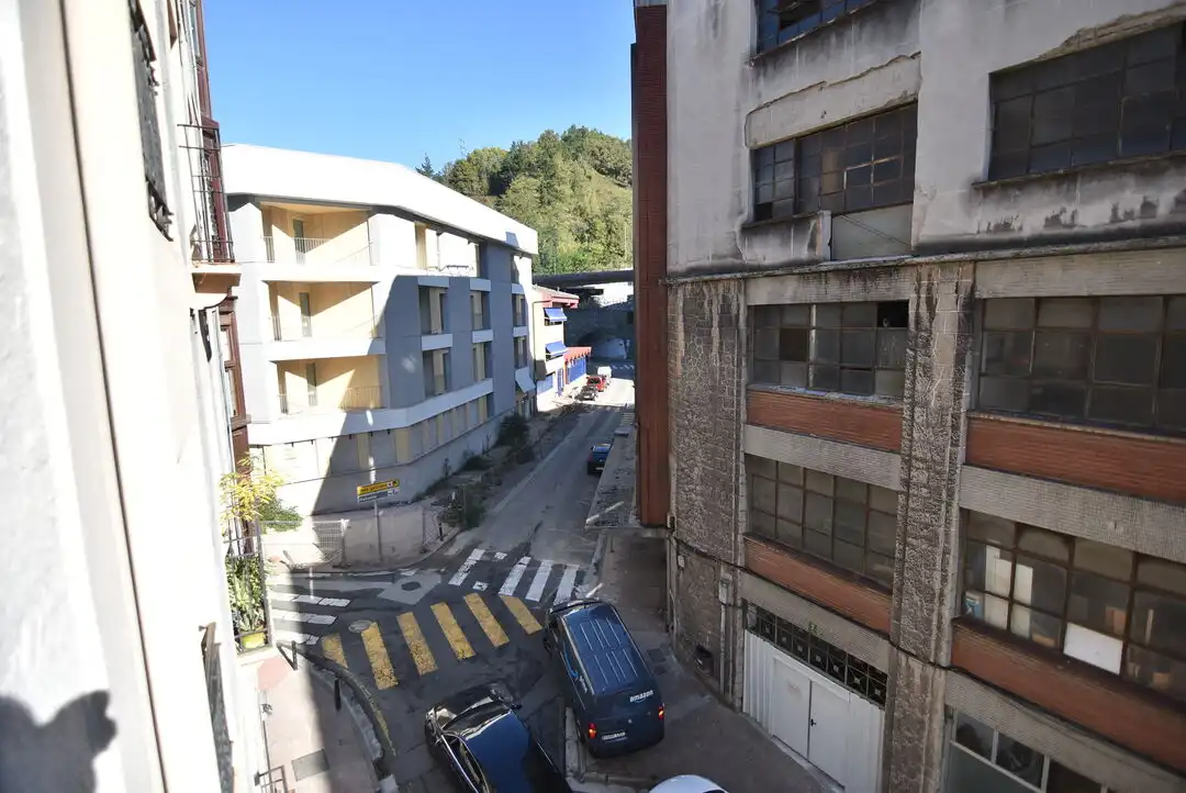 Vista exterior de Pis en venda en Eibar, Gipuzkoa