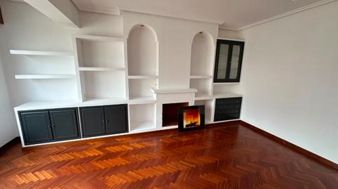 Foto 2 de Piso en venta en Juan Montes, Los Castros - Castrillón, A Coruña