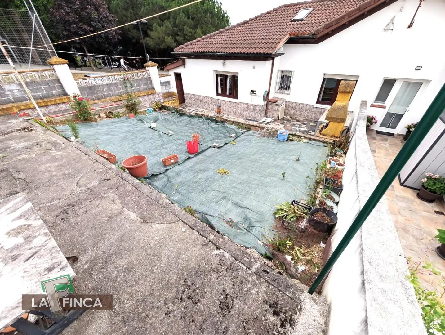 Casa o xalet en venda a LAS GARDENIAS, HUCA - La Cadellada