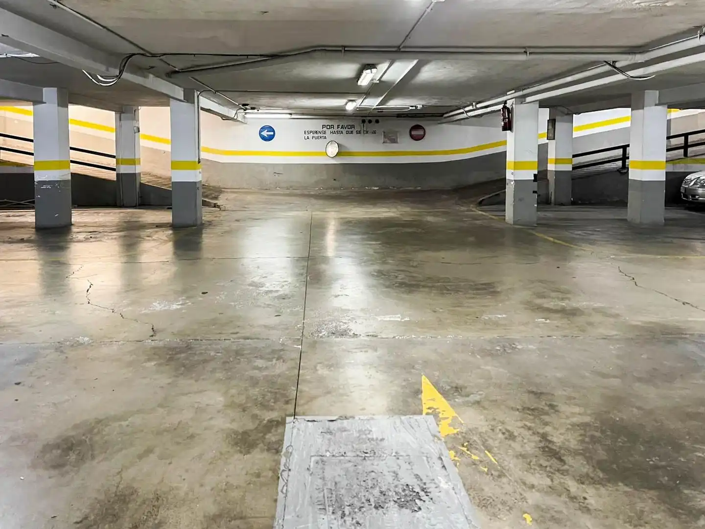 Parkplatz von Garage zum Verkauf in Valencia