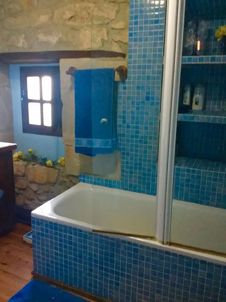 Bany de Casa o xalet en venda en Reocín amb Calefacció, Parquet i Terrassa