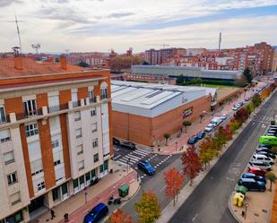 Vista exterior de Pis en venda en Palencia Capital amb Calefacció, Parquet i Terrassa