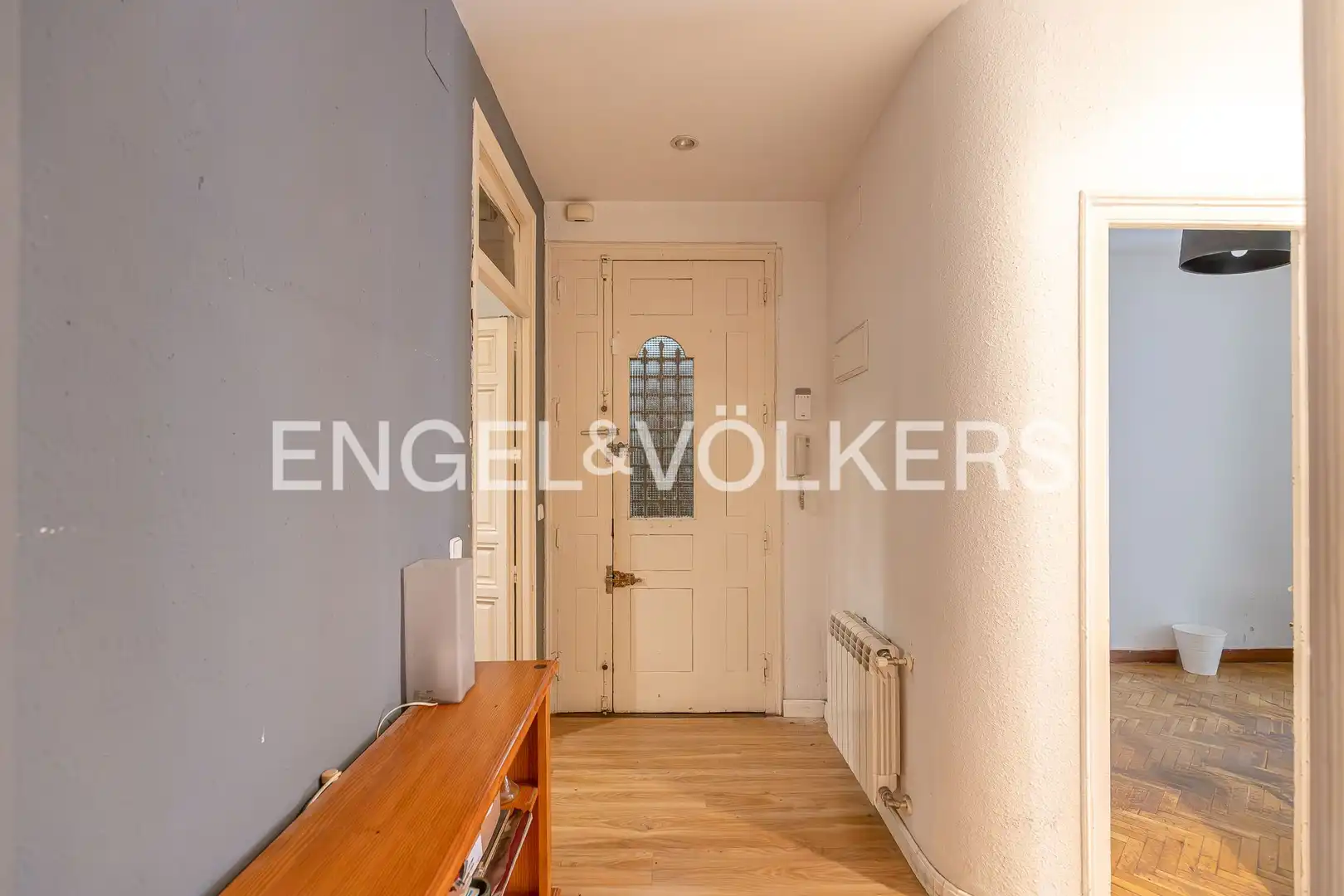 Piso en venta en Madrid con Calefacción y Balcón