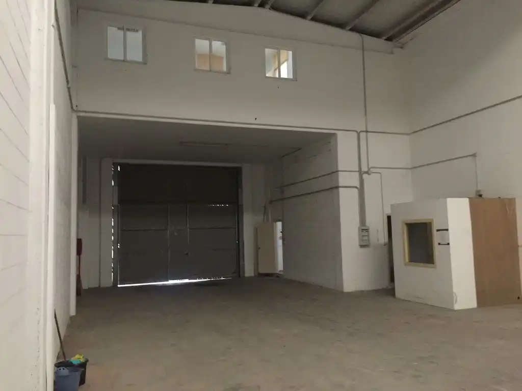 Industriegebäude zur Miete in Rúa Xesta, imagen 7