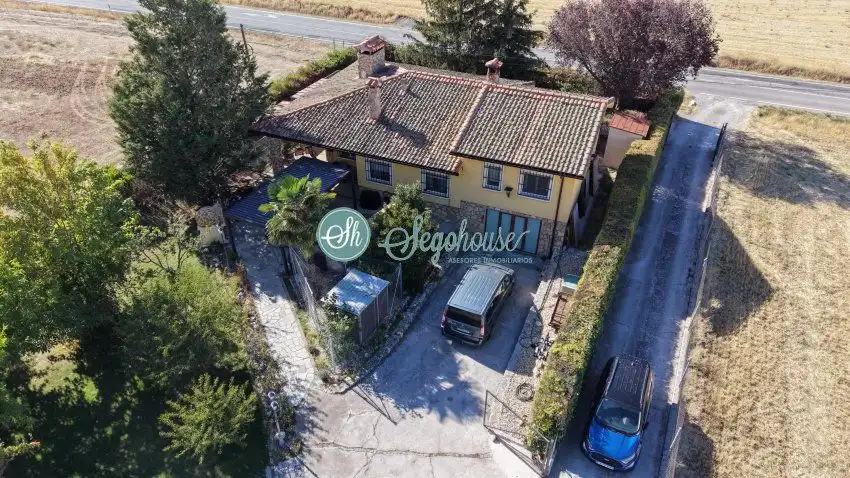 Detached house with garden for sale in Valverde del Majano, imagen 13