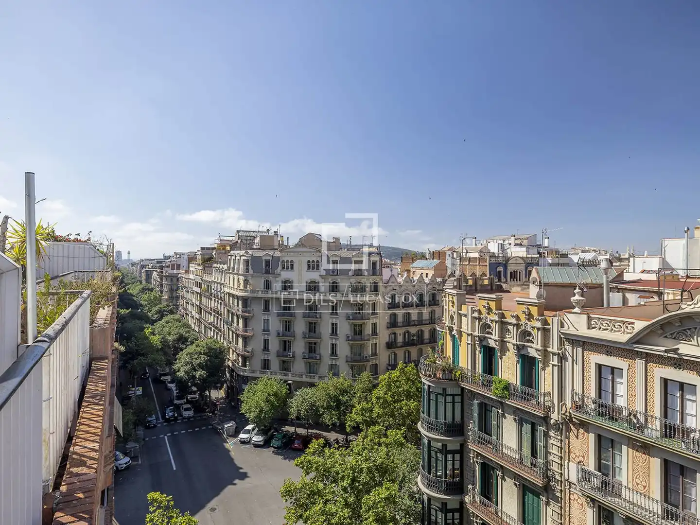 Vista exterior de Àtic de lloguer en Barcelona amb Aire condicionat, Calefacció i Parquet