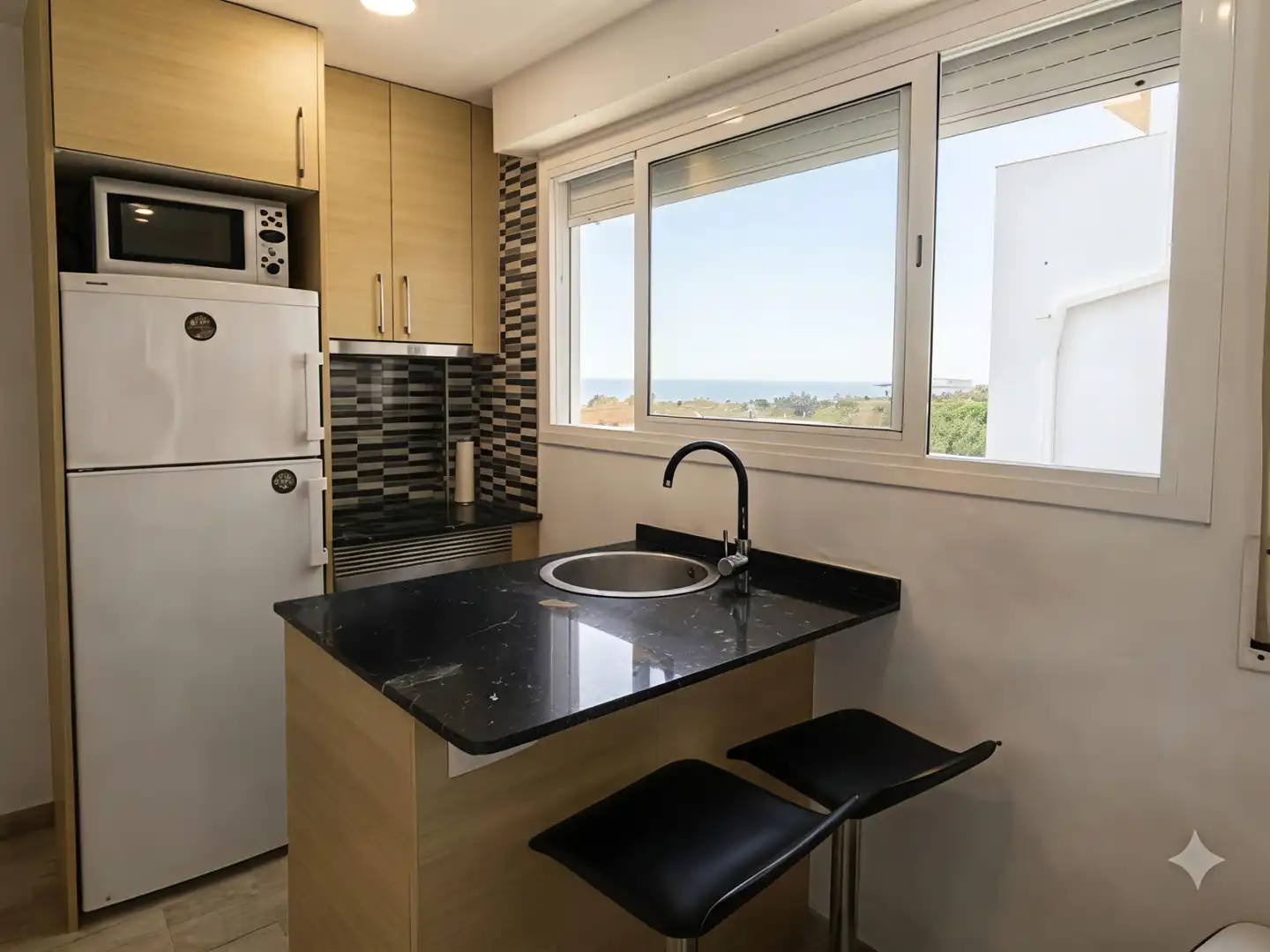 Appartamento con terrazza in affitto a Avinguda Maresme, imagen 24