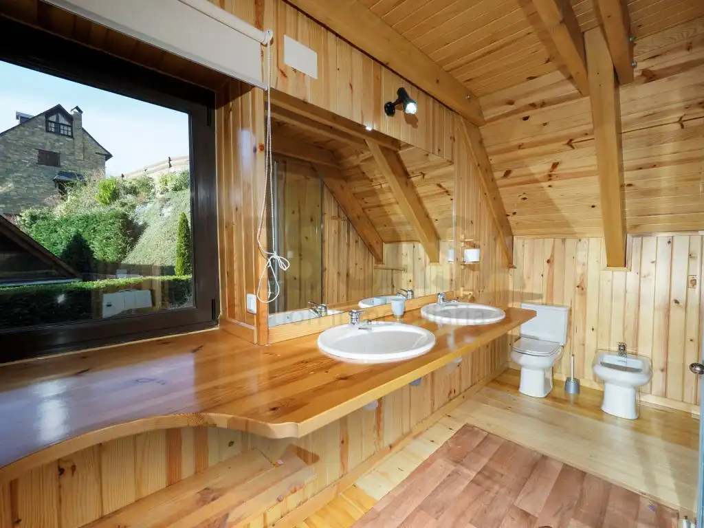 Badezimmer von Haus oder Chalet zur Miete in Vielha e Mijaran
