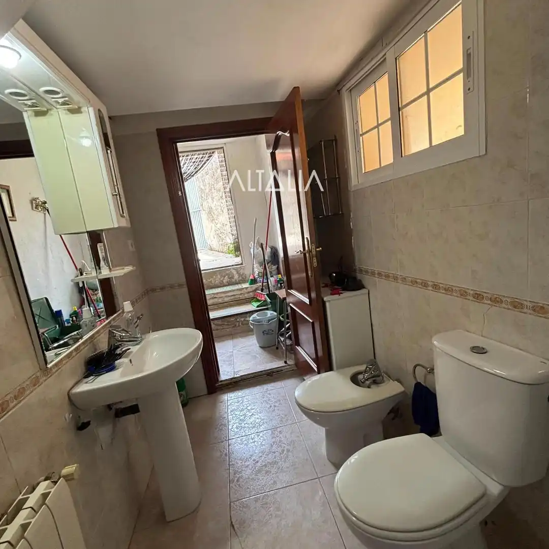 Baño de Casa o chalet en venta en Castejón (Cuenca) con Calefacción, Terraza y Trastero
