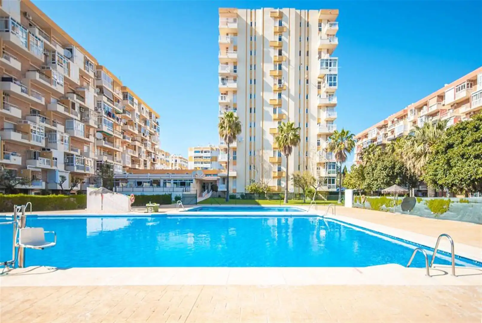 Apartamento con piscina en venta en Avenida GAMONAL, imagen 21