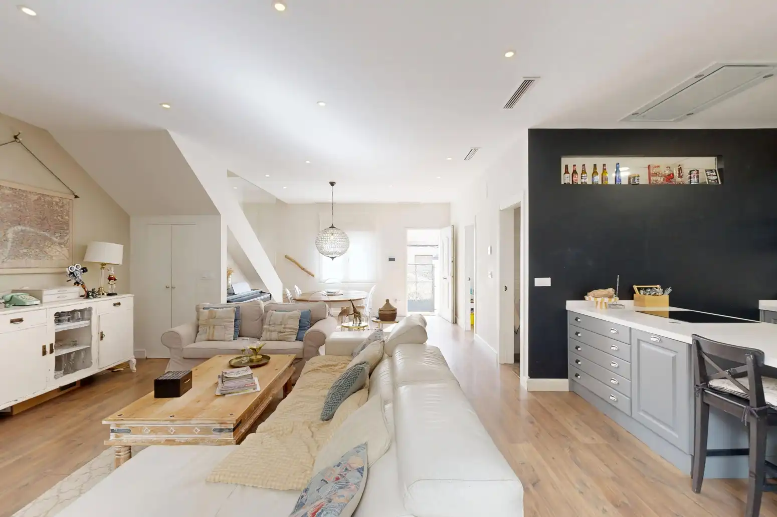 Living room of Houses for sale in Cartagena  with Air Conditioner, Parquet flooring and Terrace