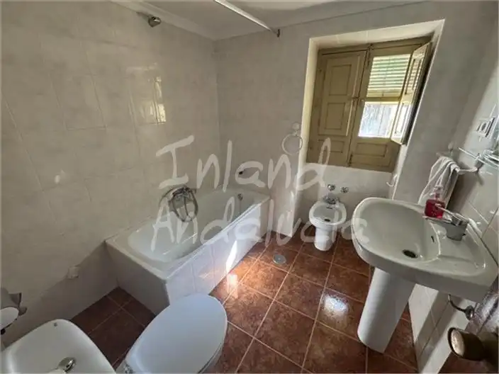 Baño de Finca rústica en venta en Moclín con Terraza, Trastero y Internet