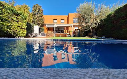 Piscina de Casa o xalet en venda en Igualada amb Aire condicionat, Calefacció i Jardí privat