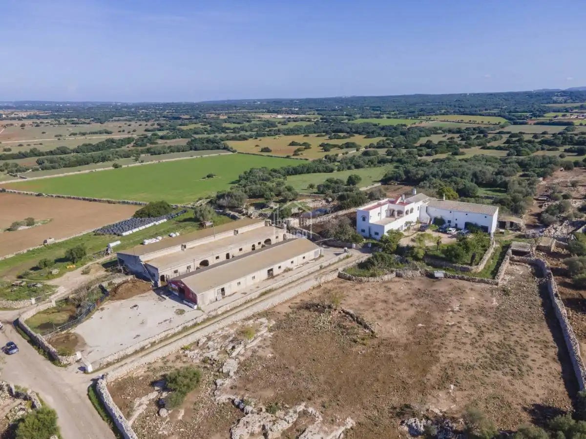 Casa rustica con giardino in vendita a Cala Blanca, imagen 2