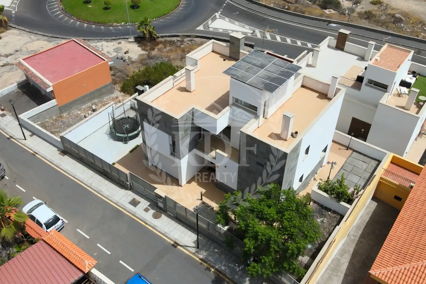 Vista exterior de Casa o chalet en venta en Arona con Aire acondicionado, Jardín privado y Parquet