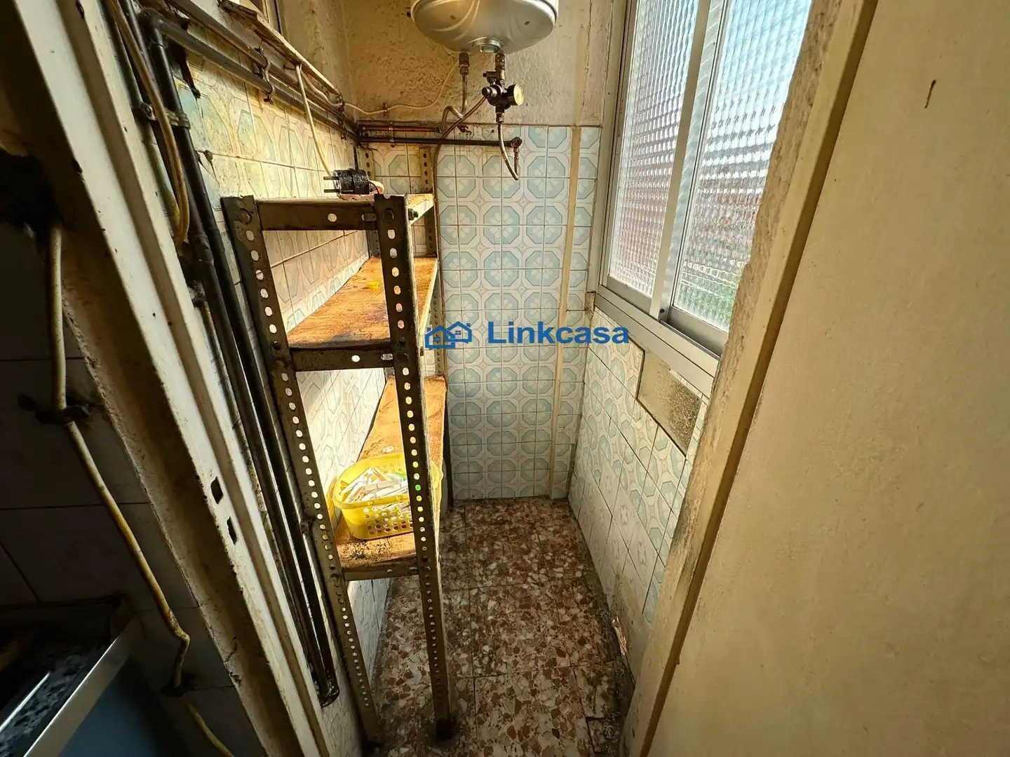 Flat for sale in Madrid  with Heating and Alarm