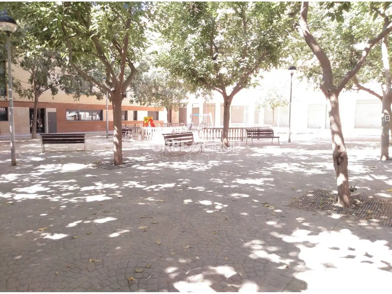 Vista exterior de Piso en venta en Terrassa con Calefacción, Terraza y Alarma
