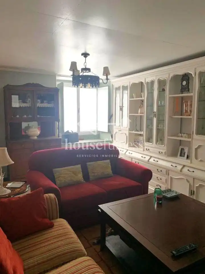 Sala d'estar de Finca rústica en venda en Ferrol amb Calefacció, Jardí privat i Terrassa