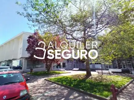 Vista exterior de Piso de alquiler en Oleiros con Calefacción, Trastero y Amueblado