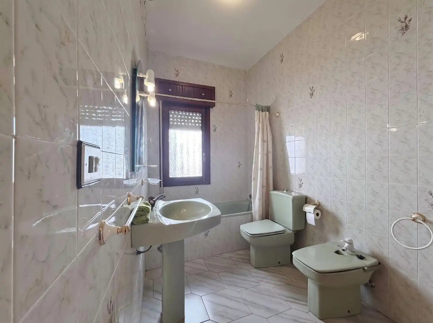 Baño de Casa o chalet en venta en Almería con Aire acondicionado, Jardín privado y Terraza