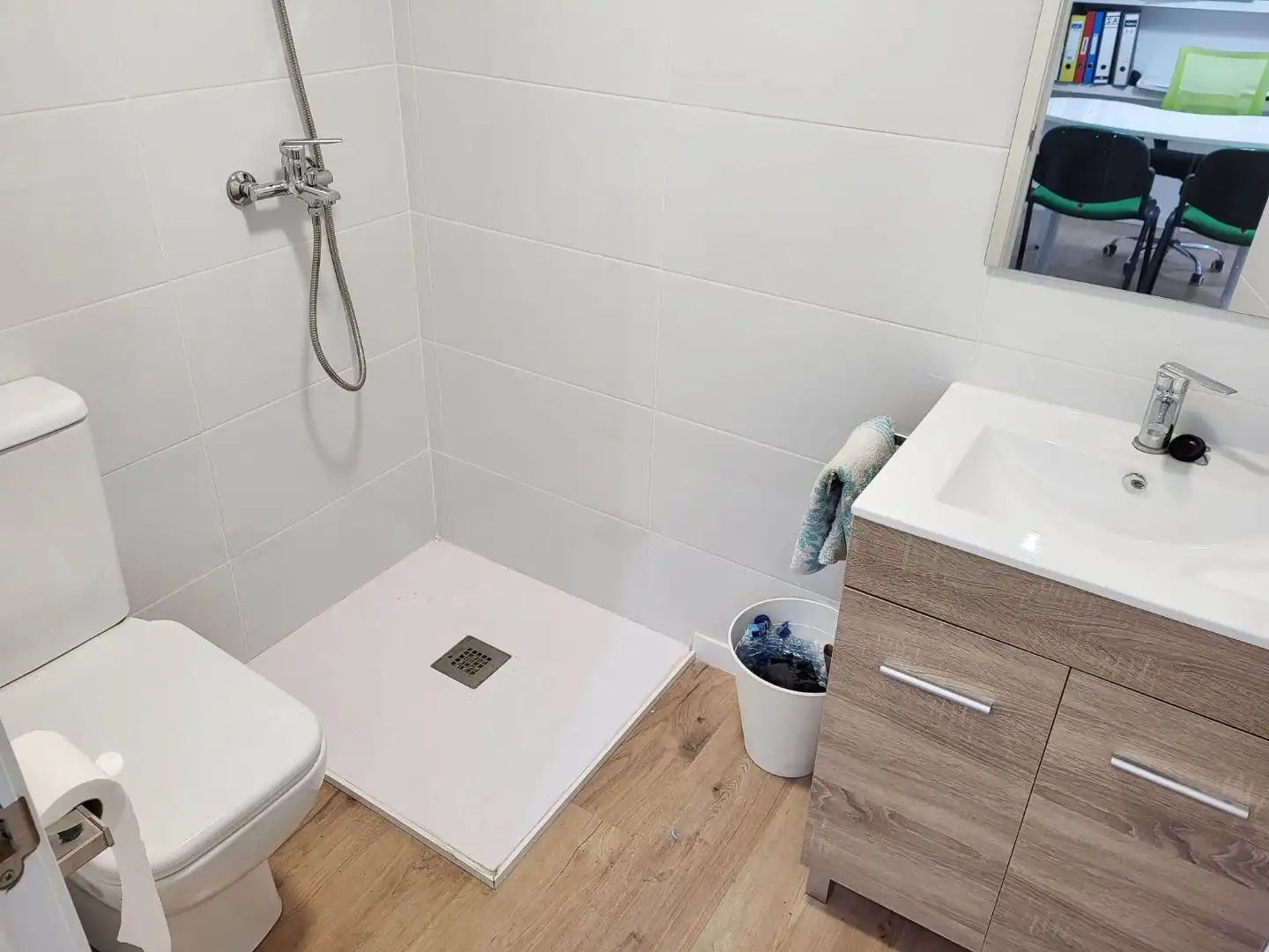 Baño de Oficina en venta en  Palma de Mallorca con Aire acondicionado, Amueblado y Internet