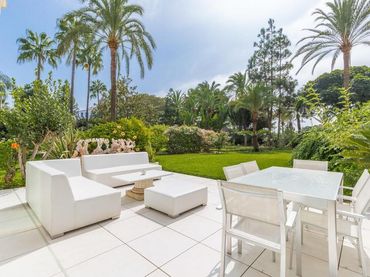 Piano terra con piscina in affitto a Nueva Andalucía