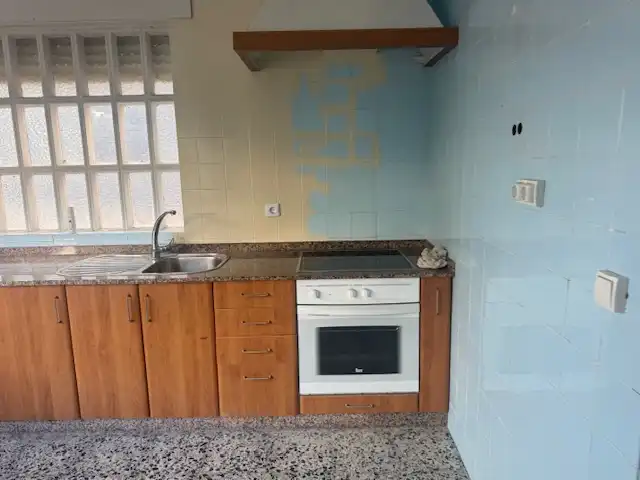 Cocina de Piso en venta en Ribadeo con Terraza, Trastero y Balcón