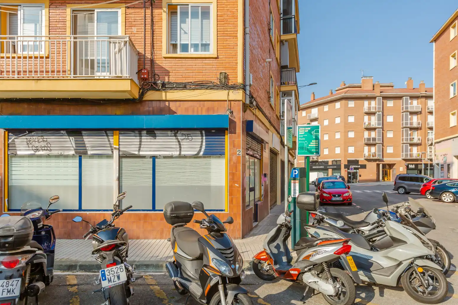 Vista exterior de Local en venda en  Pamplona / Iruña