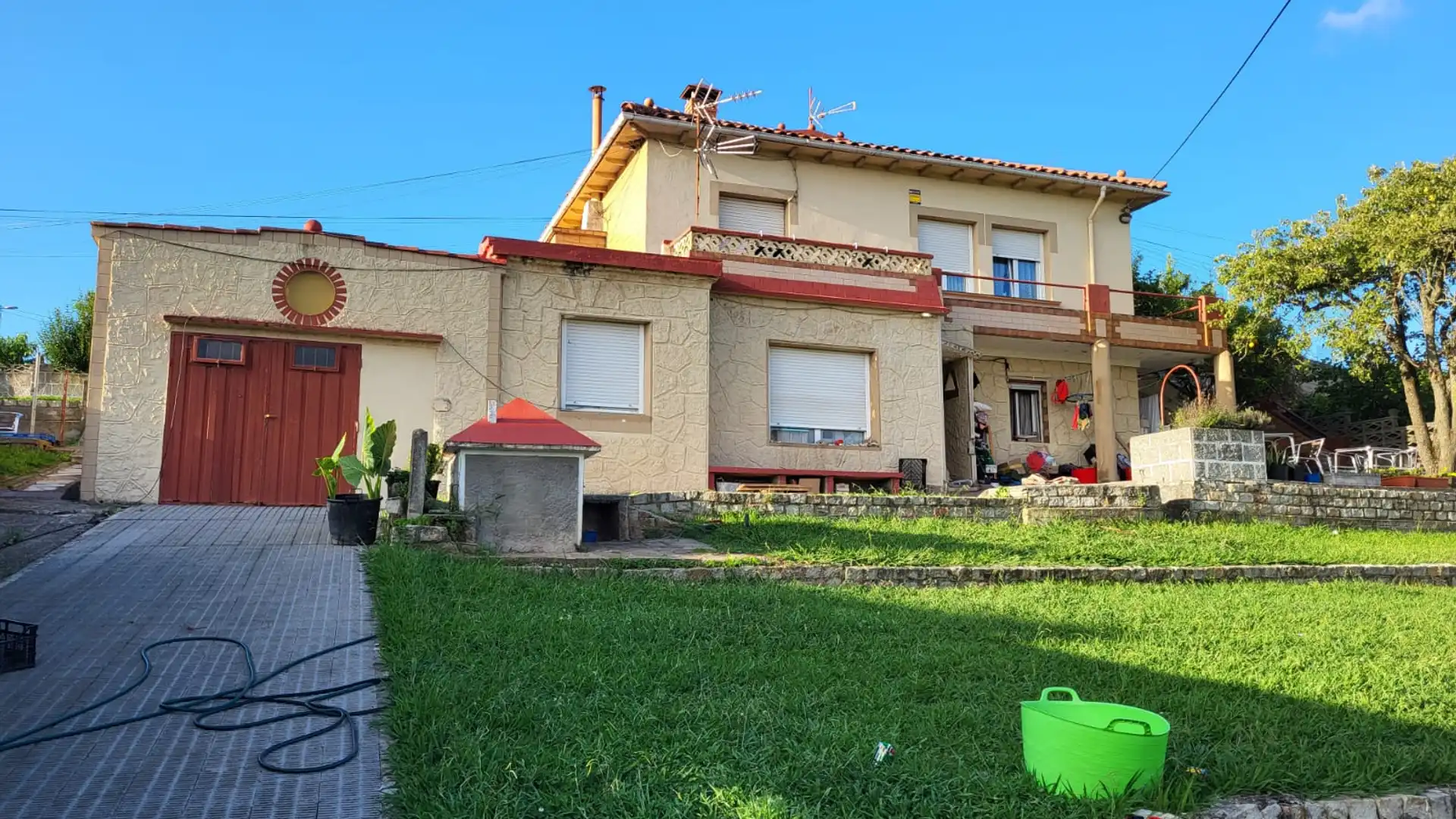 Houses for sale in Alisal - San Román