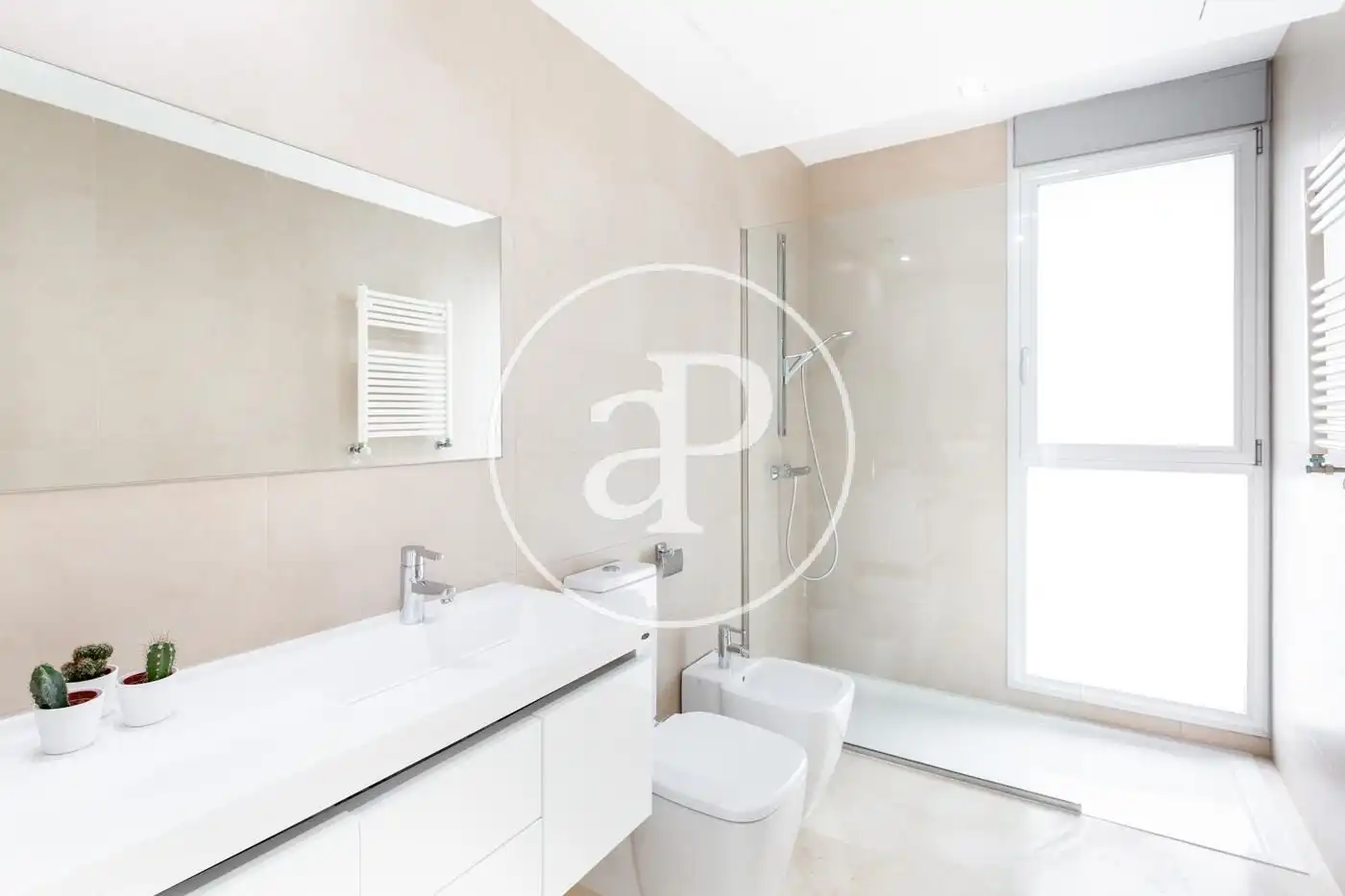 Bathroom of Houses for sale in Chiva  with Air Conditioner, Heating and Private garden