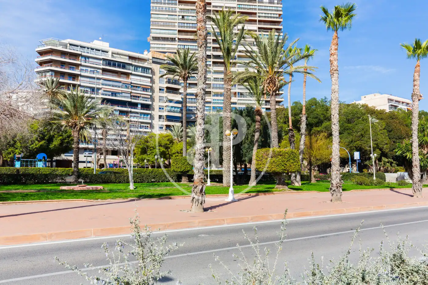Vista exterior de Piso en venta en Alicante / Alacant con Aire acondicionado, Calefacción y Terraza