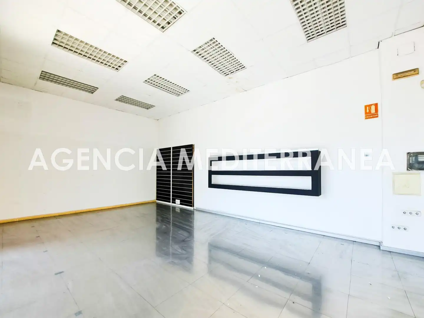 Local de alquiler en Avenida MENEDEZ PIDAL, 13, Barrio de Campanar