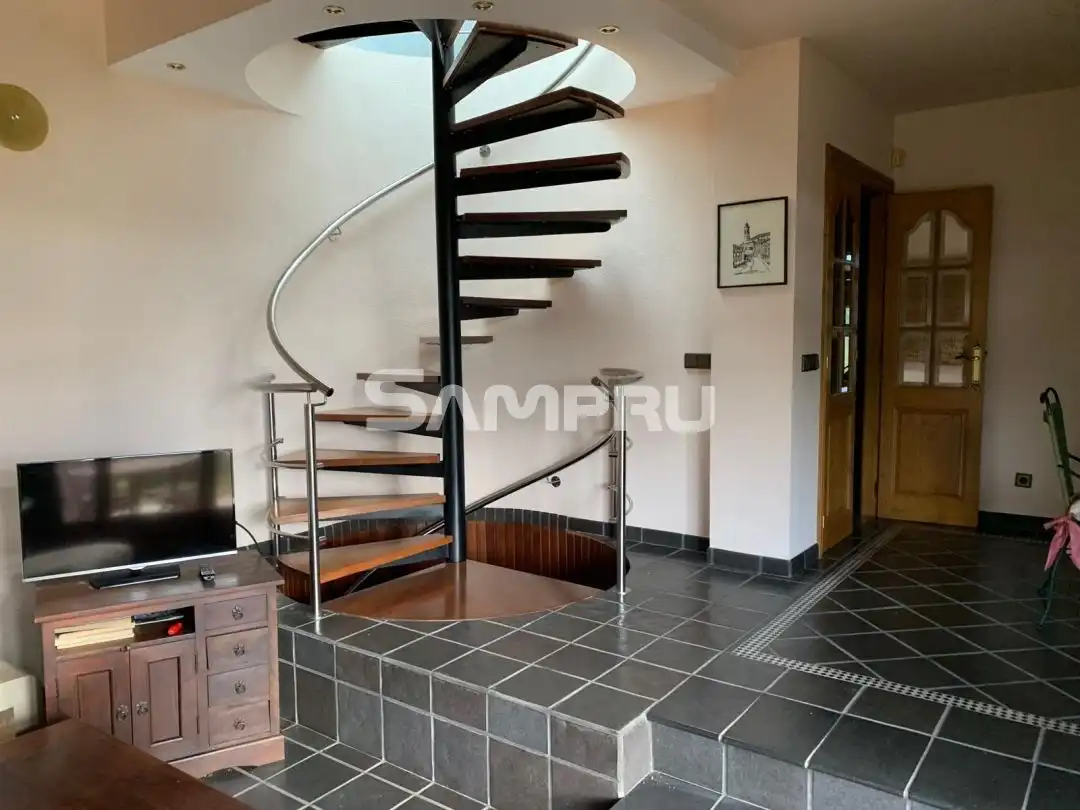 Wohnung zum Verkauf in Legutio mit Heizung, Privatgarten und Terrasse