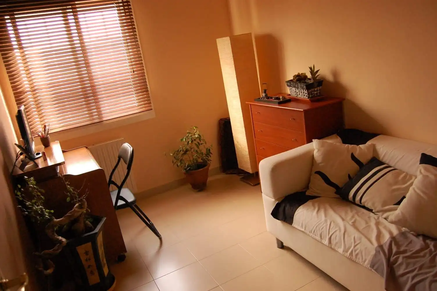 Sala de estar de Casa adosada en venta en Valverde de Alcalá, Madrid