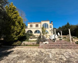 Vista exterior de Casa o xalet en venda en Alcalà de Xivert amb Aire condicionat, Calefacció i Jardí privat